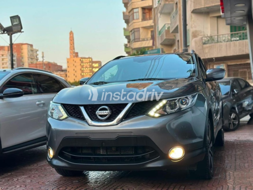 Nissan Qashqai 2018 Gray Automatic Used for Sale in Faiyum - 1