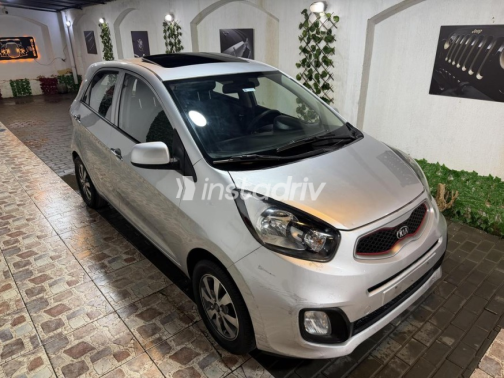 Kia Picanto 2015 Silver Automatic Used for Sale in Cairo - 2