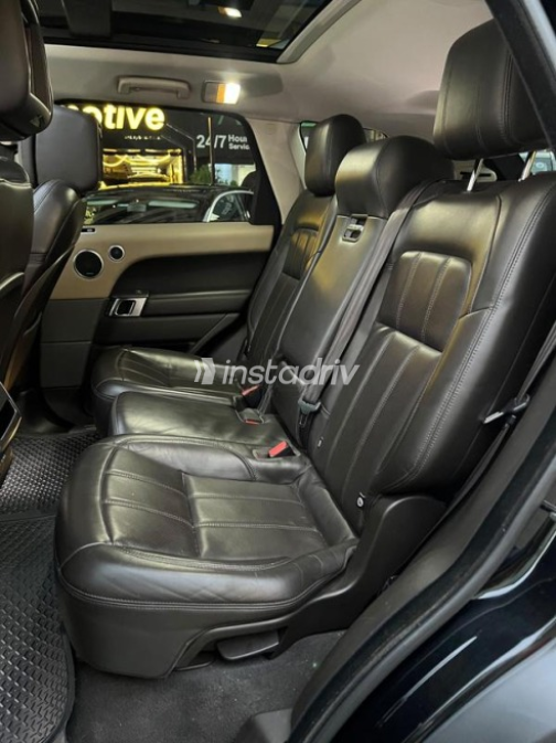 Land Rover Range Rover Sport 2020 Black Automatic Used for Sale in Heliopolis - 7