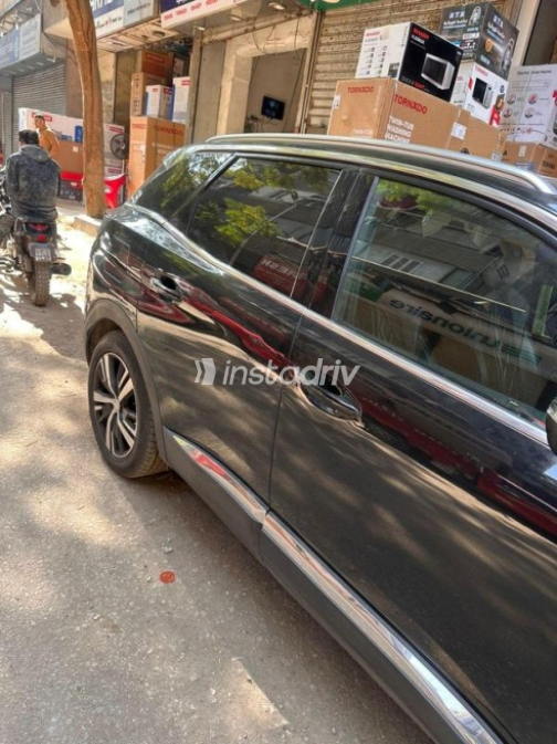 بيجو 3008 2019 أسود أوتوماتيك مستعملة للبيع في القاهرة - 8