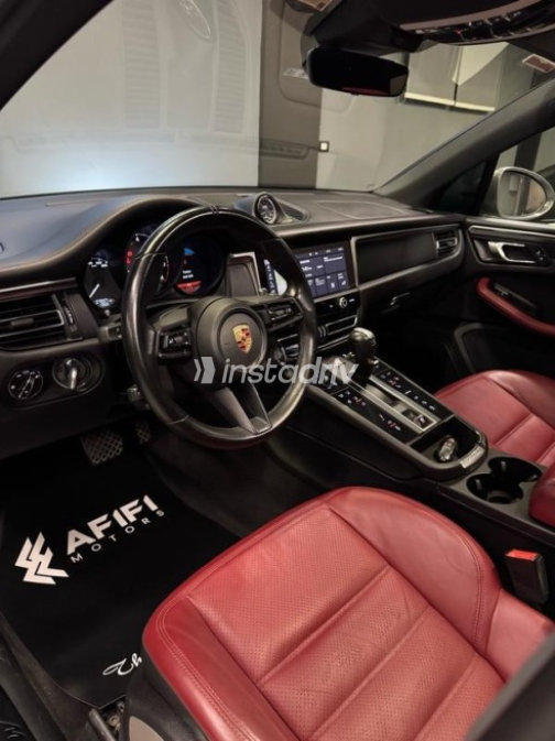 Porsche Macan 2023 Silver Automatic Used for Sale in Cairo - 8