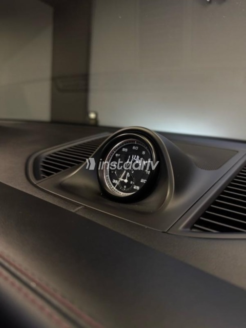 Porsche Macan 2023 Silver Automatic Used for Sale in Cairo - 10