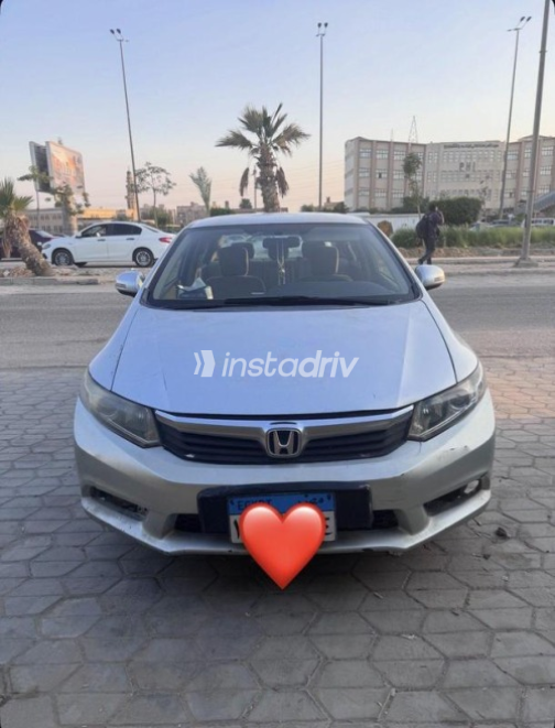 Honda Civic 2012 Silver Automatic Used for Sale in 6 October - 1
