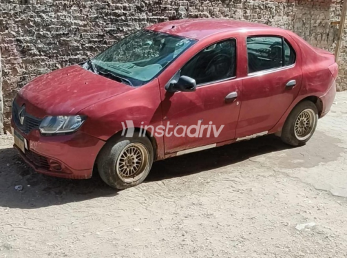 Renault Logan 2017 Red Manual Used for Sale in Cairo - 1