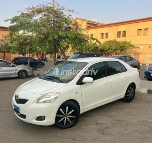 Toyota Yaris 2009 White Automatic Used for Sale in Cairo - 6