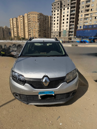 Renault Sandero Step Way 2016 Silver Automatic Used for Sale in Greater Cairo ( Cairo + Giza)