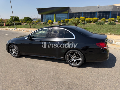 مرسيدس E 300 2020 أسود أوتوماتيك مستعملة للبيع في القاهرة الكبرى ( القاهرة - الجيزة) - 3