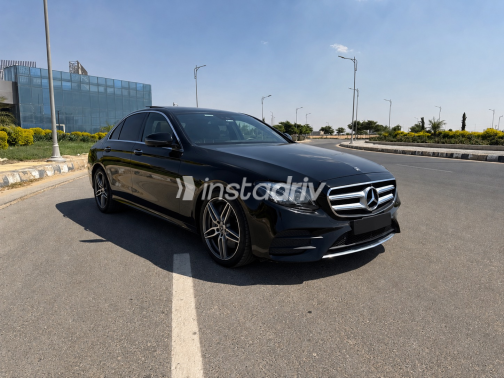 مرسيدس E 300 2020 أسود أوتوماتيك مستعملة للبيع في القاهرة الكبرى ( القاهرة - الجيزة) - 6