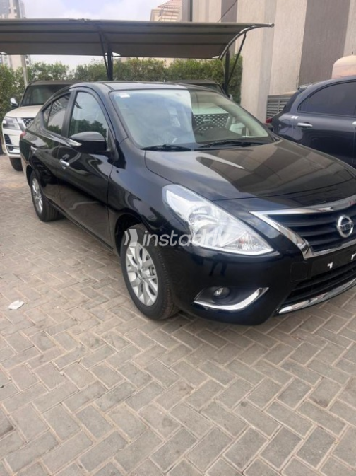 Nissan Sunny 2027 Black Automatic Used for Sale in Giza - 5
