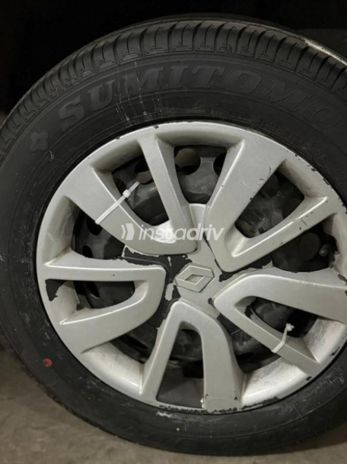 Renault Logan 2019 Dark Blue Automatic Used for Sale in Alexandria - 5