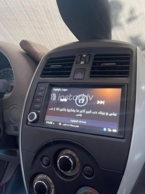 نيسان صنى 2026 أسود أوتوماتيك مستعملة للبيع في القاهرة - 10