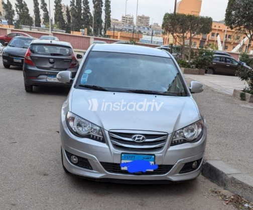 Hyundai Elantra HD 2018 Silver Automatic Used for Sale in Nasr city - 2