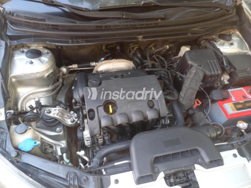 Hyundai Elantra HD 2018 Silver Automatic Used for Sale in Nasr city - 4
