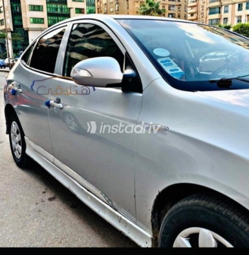 Hyundai Elantra HD 2018 Silver Automatic Used for Sale in Nasr city - 8