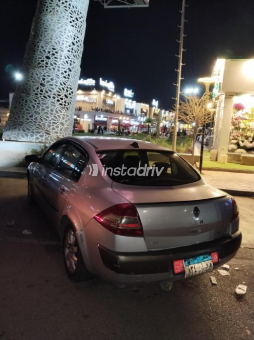 Renault Megane 2009 Silver Automatic Used for Sale in Cairo - 3