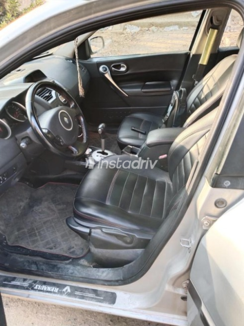 Renault Megane 2009 Silver Automatic Used for Sale in Cairo - 6