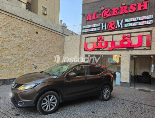 Nissan Qashqai 2018 Brown Automatic Used for Sale in Nasr city - 2