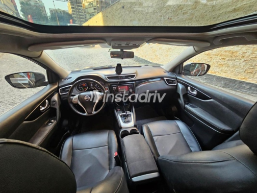 Nissan Qashqai 2018 Brown Automatic Used for Sale in Nasr city - 4