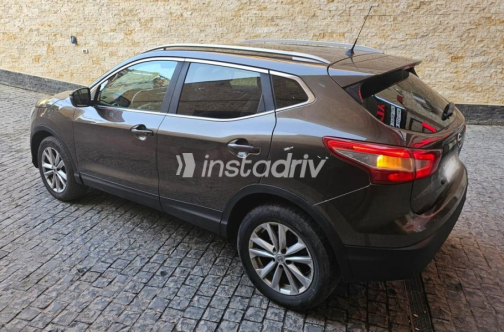 Nissan Qashqai 2018 Brown Automatic Used for Sale in Nasr city - 8