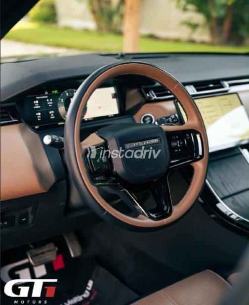 Land Rover Velar 2024 Black Automatic Used for Sale in Sheikh Zayed City - 10