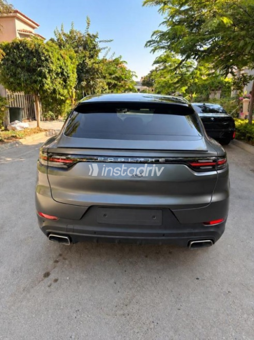 Porsche Cayenne 2021 Gray Automatic Used for Sale in Cairo - 2