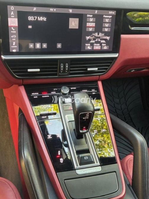 Porsche Cayenne 2021 Gray Automatic Used for Sale in Cairo - 6