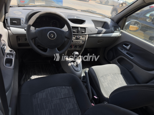Renault Symbol 2010 Silver Automatic Used for Sale in Greater Cairo ( Cairo + Giza) - 5