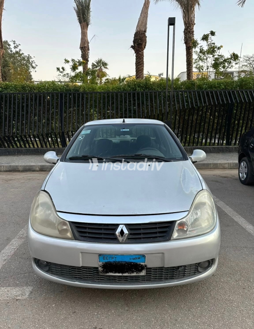Renault Symbol 2010 Silver Automatic Used for Sale in Greater Cairo ( Cairo + Giza) - 6