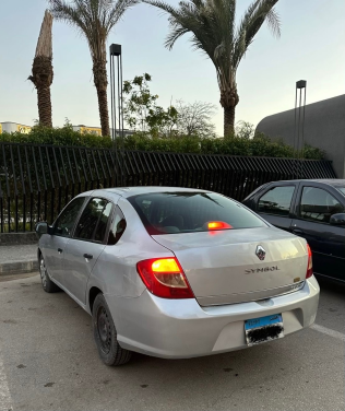 Renault Symbol 2010 Silver Automatic Used for Sale in Greater Cairo ( Cairo + Giza)