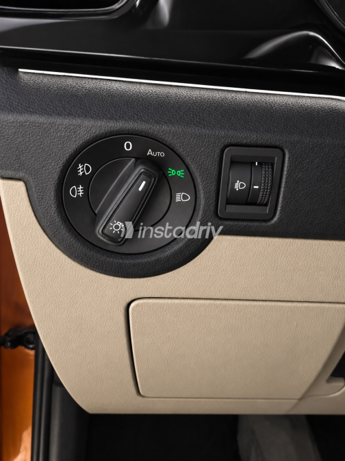 Skoda Kodiaq 2023 Orange Automatic Used for Sale in Greater Cairo ( Cairo + Giza) - 3