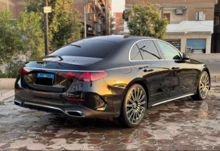 مرسيدس E 200 2024 أسود أوتوماتيك مستعملة للبيع في القاهرة الكبرى ( القاهرة - الجيزة)