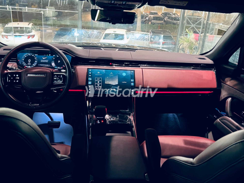 Land Rover Velar 2020 Black Automatic Used for Sale in Greater Cairo ( Cairo + Giza) - 3
