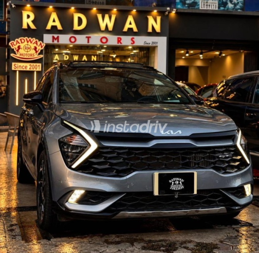 Kia Sportage 2023 Silver Automatic Used for Sale in Nasr city - 1