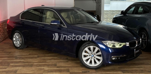 BMW 318 2019 Dark Blue Automatic Used for Sale in Heliopolis - 3