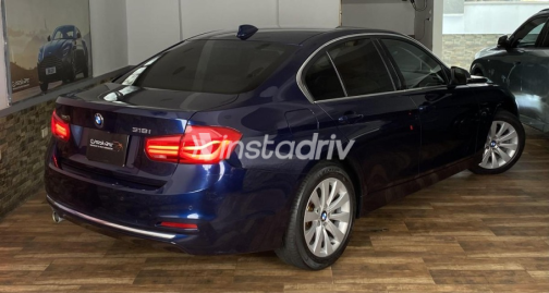 BMW 318 2019 Dark Blue Automatic Used for Sale in Heliopolis - 4