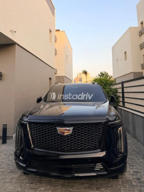 Cadillac Escalade 2025 Black Automatic Used for Sale in Cairo - 7
