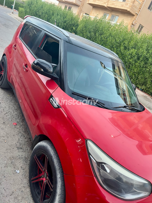 Kia Soul 2015 Red Automatic Used for Sale in Greater Cairo ( Cairo + Giza) - 2