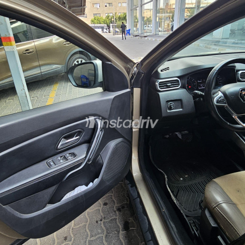 Renault 19 2019 Champagne Automatic Used for Sale in Greater Cairo ( Cairo + Giza) - 5