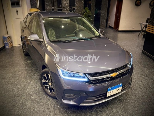 Chevrolet Optra 2027 Gray Automatic Used for Sale in Sheikh Zayed City - 4