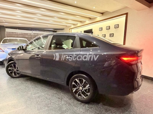 Chevrolet Optra 2027 Gray Automatic Used for Sale in Sheikh Zayed City - 5