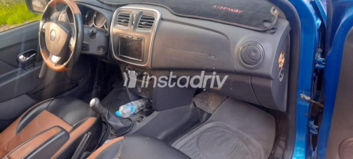 Renault Sandero Step Way 2015 Blue Manual Used for Sale in Faiyum - 1