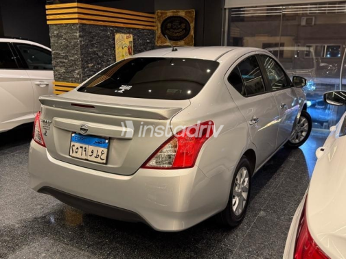 Nissan Sunny 2027 Silver Automatic Used for Sale in Sheikh Zayed City - 6