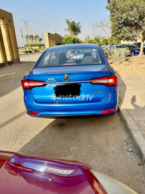 MG 5 2022 Blue Automatic Used for Sale in Greater Cairo ( Cairo + Giza) - 4