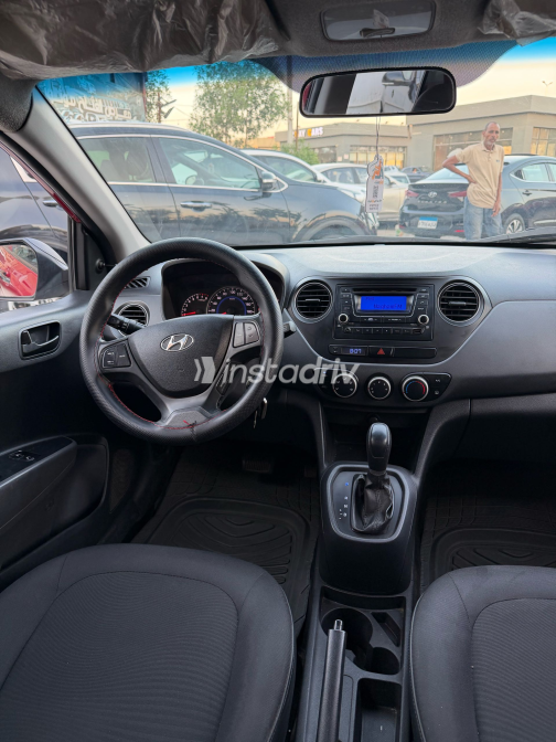 Hyundai I10 2017 Red Automatic Used for Sale in Greater Cairo ( Cairo + Giza) - 3