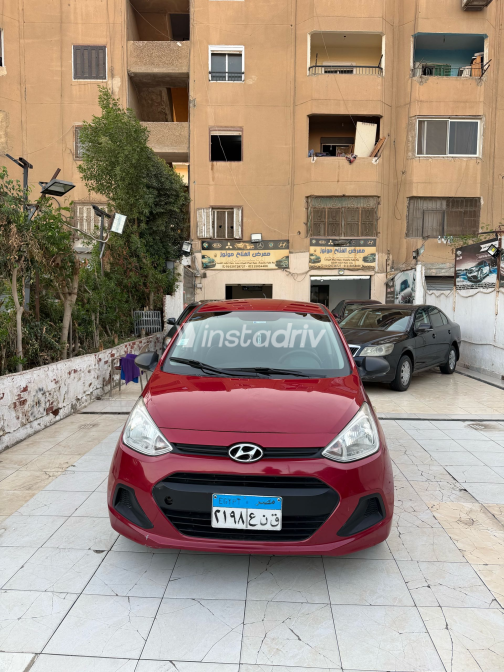 Hyundai I10 2017 Red Automatic Used for Sale in Greater Cairo ( Cairo + Giza) - 5