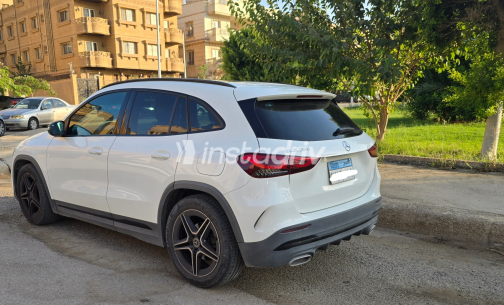 Mercedes GLA 200 2021 White Automatic Used for Sale in Greater Cairo ( Cairo + Giza) - 3