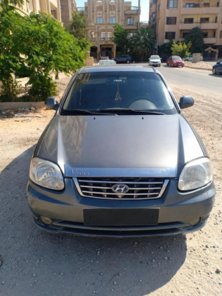 Hyundai Verna 2015 Dark Gray Manual Used for Sale in Cairo