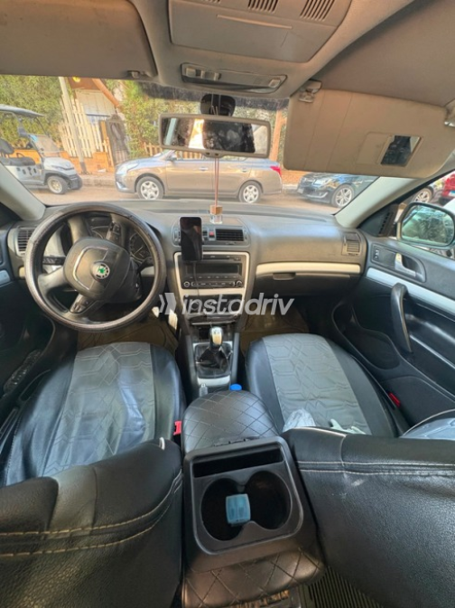Skoda Fantasia 2011 Silver Manual Used for Sale in Cairo - 3