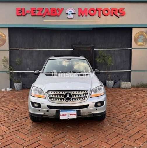 Mercedes ML 2007 Silver Automatic Used for Sale in Nasr city - 1
