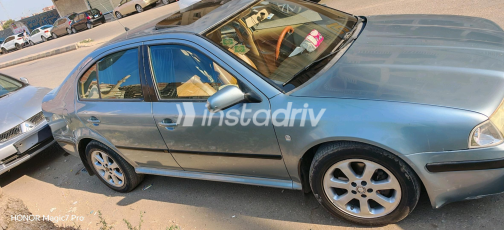 سكودا اوكتافيا 2002 أبيض أوتوماتيك مستعملة للبيع في القاهرة الكبرى ( القاهرة - الجيزة) - 7